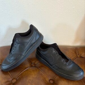 Nike Men's All-Black Leather Sneakers